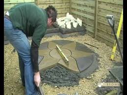 how to lay a patio circle bradstone