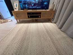100 wool rug good condition