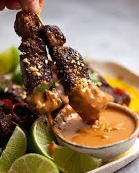 beef satay with thai peanut sauce