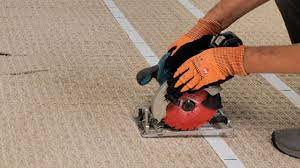 best tool for cutting carpet