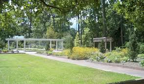 park spotlight mercer botanic garden