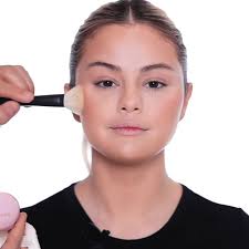 best makeup tips for round faces