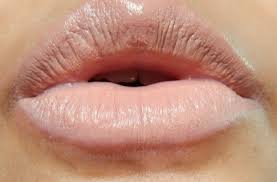 mac honeylove matte lipstick review