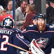 The destination for all the latest statistics, news and more on david savard. Uzivatel Nhl Na Twitteru This Movember The Bluejacketsnhl S David Savard Dsavy58 Placed A Bounty On His Beard 2 000 By Nov 15 You Helped Him Reach It Now Let S Go For 3 000 Https T Co Klfkydo8gu