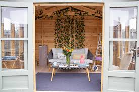 what can you use a summerhouse for