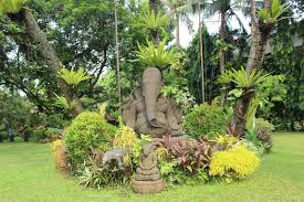 Hasil gambar untuk arca dewi Sri museum kebun