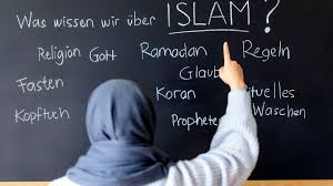 Allah (الله) is the arabic word for god. Salam Und Allah Der Islamunterricht Wird In Bayern Zum Regularen Wahlpflichtfach Das Campusmagazin B5 Aktuell Radio Br De