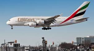 airbus a380 800 features and