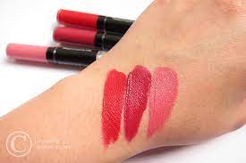 make up for ever aqua rouge in 8 red