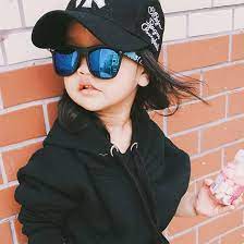 Amazon.co.jp: サメの足プリント子供用反射サングラス韓国版おしゃれな個性的な子供用サングラスまぶしいフィルムの赤ちゃん用メガネ(青色反射光)  : ファッション