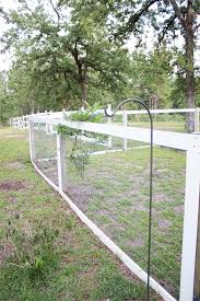 Farmhouse Style Diy Garden Fence