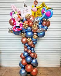 congratulatory balloon stand