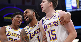 lakers updated roster starting lineup