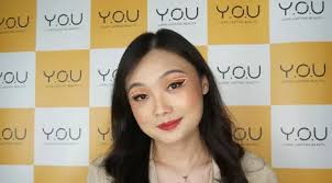 tutorial makeup mata yang menarik