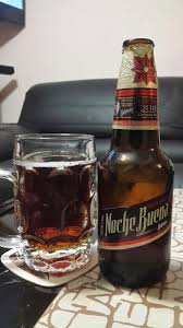 Ojalá las empresas industriales del perú tuvieran el grado de por ejemplo, por la noche, al llegar a casa, es un buen momento para una cerveza. Noche Buena Viena De La Cerveceria Ab Inveb Mexico Beer Bottle Beer Food