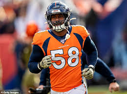 Elizabeth ruiz has moved on from von miller and is now public feuding with washington's desean jackson on a touchy subject. Nfl Star Von Miller Had At Least Four Friends Over His Home Before Testing Positive For Covid 19 Daily Mail Online
