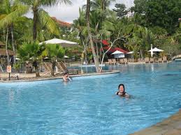 Hai ketemu lagi dengan shanti, kali ini unboxing kolam renang anak lagi. Kolam Renang Bintan Lagoon Picture Of Bintan Lagoon Resort Golf Club Bintan Island Tripadvisor