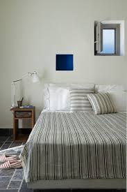 42 Minimalist Bedroom Decor Ideas - Modern Designs for Minimalist Bedrooms gambar png