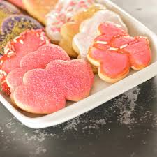 3 ways decorated sugar cookies for