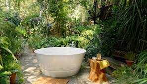 Plunge With A Luxurious Outdoor Bath