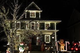 hang christmas lights on your roof