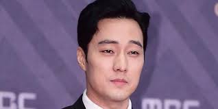 There is absolutely nothing surprising about this dating news, other than curiosity about the details. So Ji Sub Writes A Letter To Fans Following News Of His Marriage Allkpop