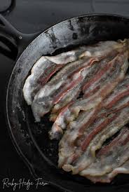 cook bacon in a cast iron skillet