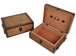 plain humidor desktop cigar box