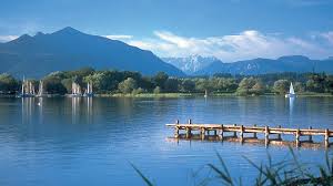 Sie wollen eine villa oder ein haus am see kaufen und interessieren sich für eines unserer objekte? Immobilien An Den Bayerischen Seen Hauser Und Wohnungen Am Ammersee Starnberger See Tegernsee Und Chiemsee Bellevue