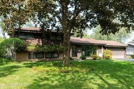 Tennis courts is a tennis club located in southern suburb. With Tennis Court Homes For Sale In Highland Park Il Realtor Com