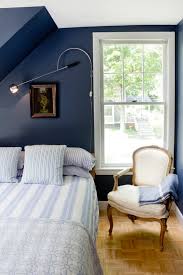 decorating with navy blue town