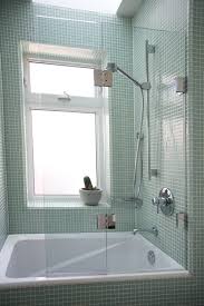 double panel frameless bathtub screen