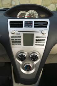 2007 Toyota Yaris Sedan Dashboard Console Picture Pic