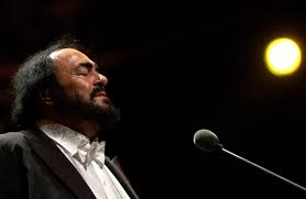 10 χρόνια από τη μέρα που “πέταξε” ο Luciano Pavarotti - Publica