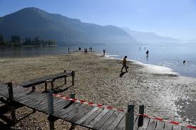 see how lake annecy s water levels have