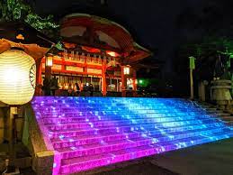 伏見稲荷神社 夜 ライトアップ (231 無料画像) さん