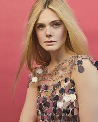 elle fanning on queenly makeup from