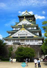 Osaka castle was first built between 1583 and 1585 by the warlord toyotomi hideyoshi who ruled over japan at that time. 3 Day Osaka Itinerary Complete Travel Guide Nara Day Trip