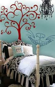 alice in wonderland bedroom
