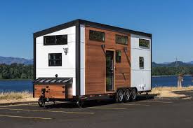 comparing a tiny house vs mobile home