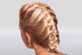Особенно выгодно прически колоски смотрятся на блестящих прямых волосах, а также с брондированием или колорированием. Kosichki Na Volosy Pletenie Dlya Raznoj Dliny Pricheski