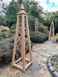 Large Oak Spire Garden Obelisk With