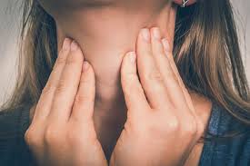 14 thyroid symptoms in women symptoms