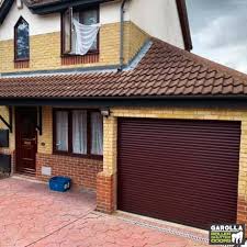 choosing a colour for you garage door