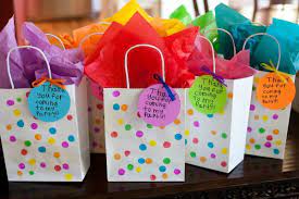 usable art themed birthday party favors