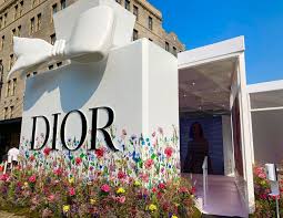 Are applicants for a driver's license asked questions about diabetes? Dior Hosts Pop Up In New York S Meatpacking District For The Launch Of The New Miss Dior Eau De Parfum