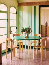9 Small Dining Table Options For