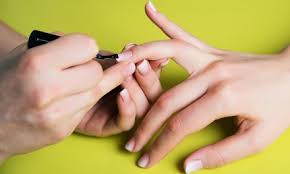 wauwatosa nail salons deals in and