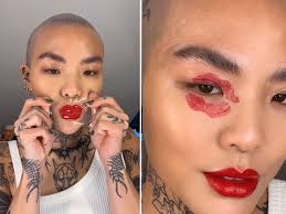 people are using their lipstick prints
