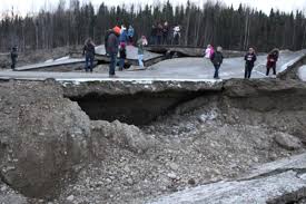 A powerful earthquake which struck just off alaska's southern coast early thursday caused prolonged shaking and prompted tsunami warnings that sent people scrambling for shelters. Borough Officials Address Efforts Following Earthquake Local News Stories Frontiersman Com
